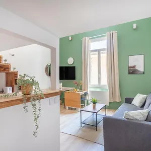 https://duplex-lumineux-centre-ville.aixenprovencehotels.org