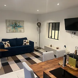 https://entre-aix-et-marseille.aixenprovencehotels.org